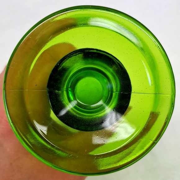Vintage Indiana Glass harvest grapevine green pressed glass 7.5” vase - Picture 3 of 5